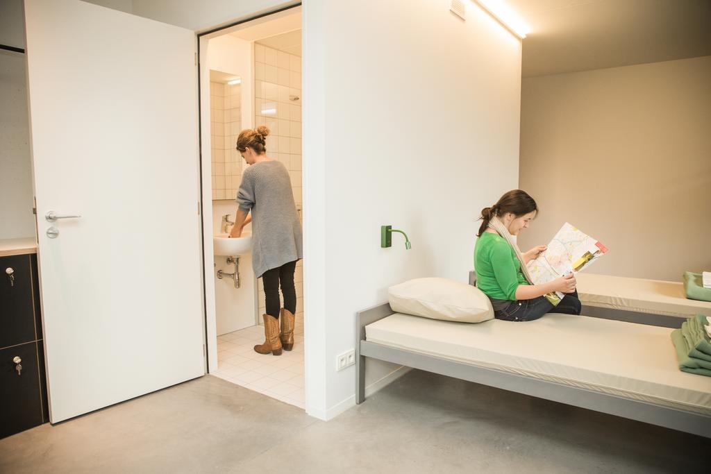 Hostel Groeninghe Κόρτρικ Δωμάτιο φωτογραφία